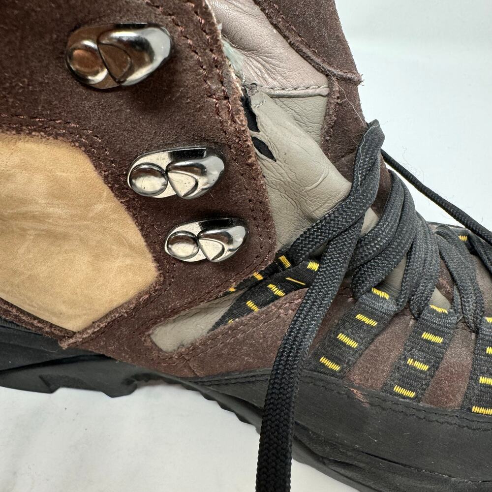 Vintage 2003 Nike ACG Waterproof Goretex Hiking Boots
Brown Men’s Size US 7 - Picture 9 of 14